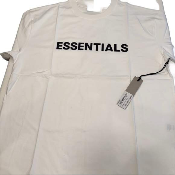 Essentials Fear Of God Unisex White Tee Shirt Black Front Logo Size S NWT - Picture 2 of 10
